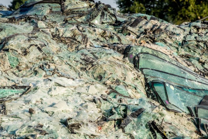 
Stiklo kelionė: kur atsidurs stiklainis išvalgius uogienę – irs tūkstantį metų ar atgims jūsų buto langu?                