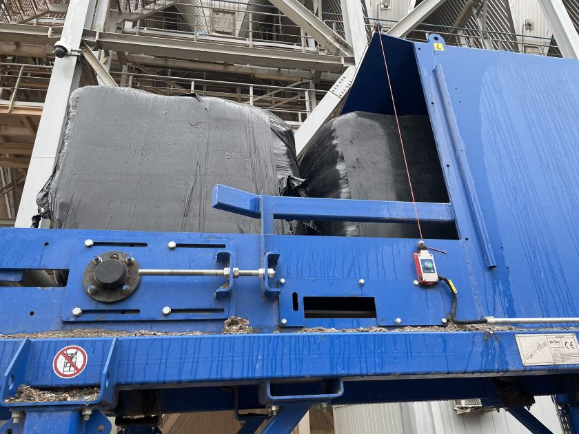 
Sukūrė ir sertifikavo technologinį procesą, kaip mišrias komunalines atliekas panaudoti cemento pramonėje                