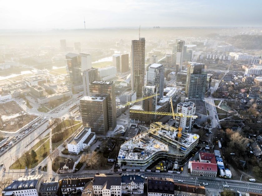 
„Realco“ pradeda nuomininkų paieškas verslo centrui „Hero“: pasirašė sutartį su „Newsec“                