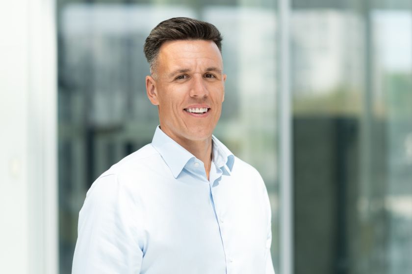 
„Elektrum Lietuva“ į elektromobilių įkrovimo stoteles „Viada“ ir „Baltic Petroleum“ degalinėse investuos 7 mln. eurų                