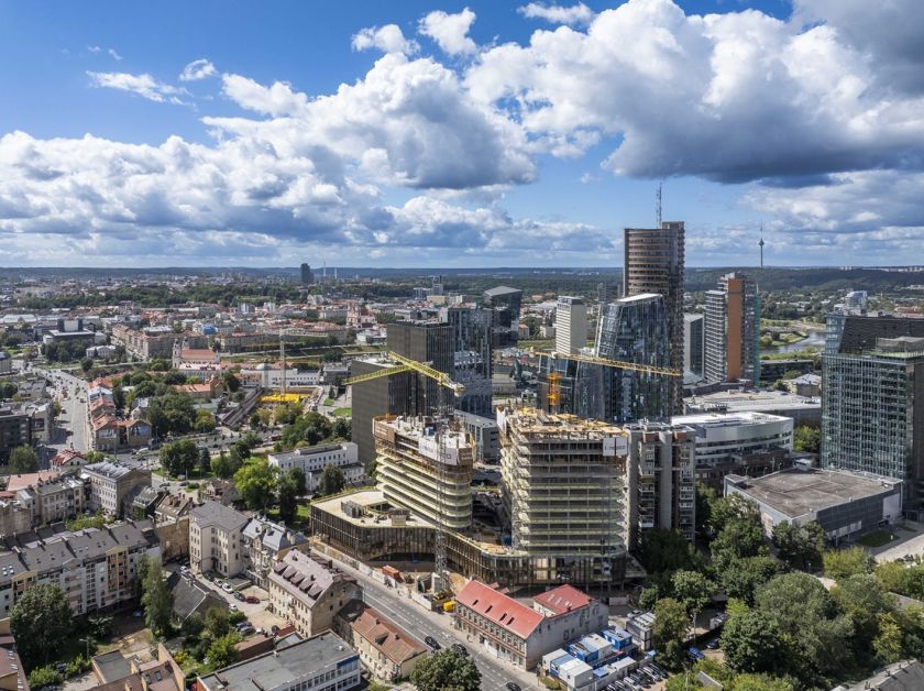 
Investuotojų susidomėjimas neslūgsta: verslo centras „Hero“ sėkmingai pritraukė dar 13,6 mln. eurų investicijų                