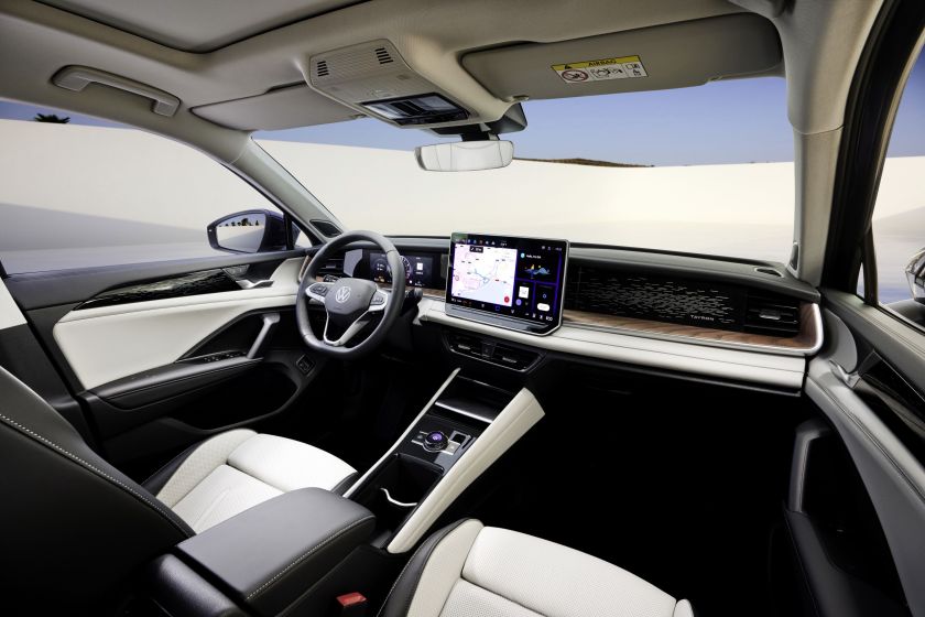 Lietuvoje prasideda prekyba naujuoju „Volkswagen Tayron“: išskirtinė erdvė ir ypač efektyvi hibridinė pavara