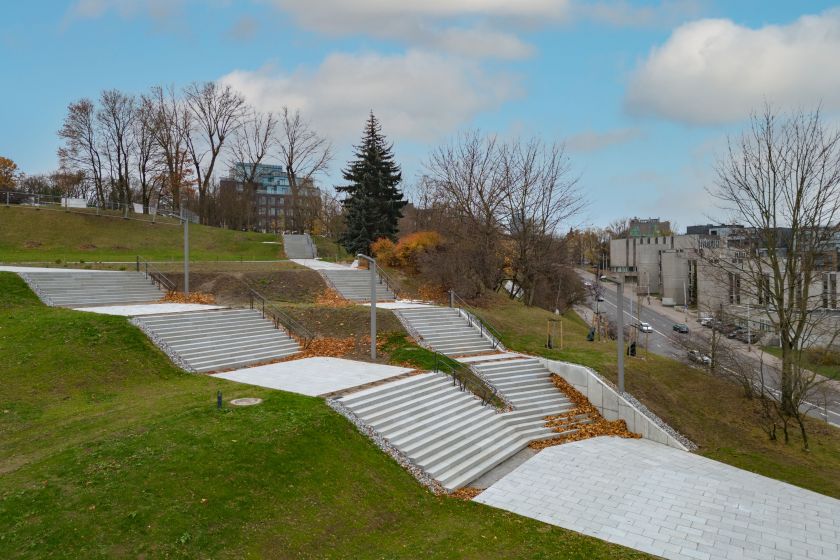 „EIKOS statyba“ užbaigė Tauro kalno teritorijos tvarkymo darbus: istorinė vieta atgims naujam gyvenimui