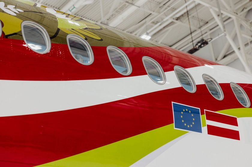 „airBaltic“ Kanadoje pristatė specialų 50-ojo „Airbus A220-300“ orlaivio apipavidalinimą