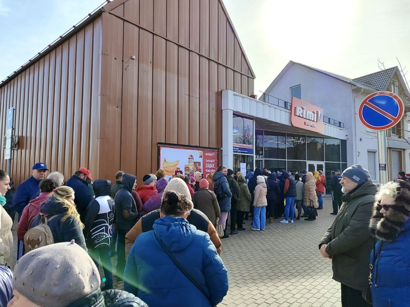 Biržuose po renovacijos duris atvėrė atnaujinta „Rimi“ parduotuvė