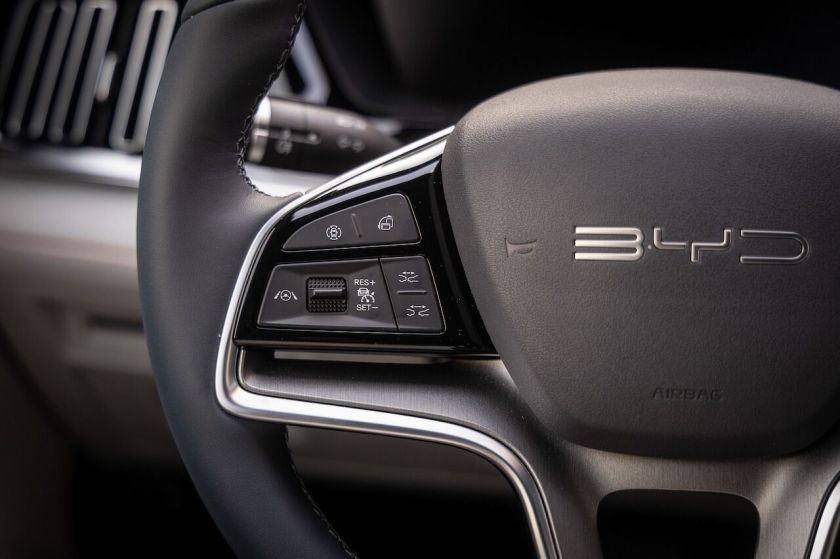 BYD automobiliai jau Lietuvoje: nuo sportiško elektrinio sedano iki galingų visureigių