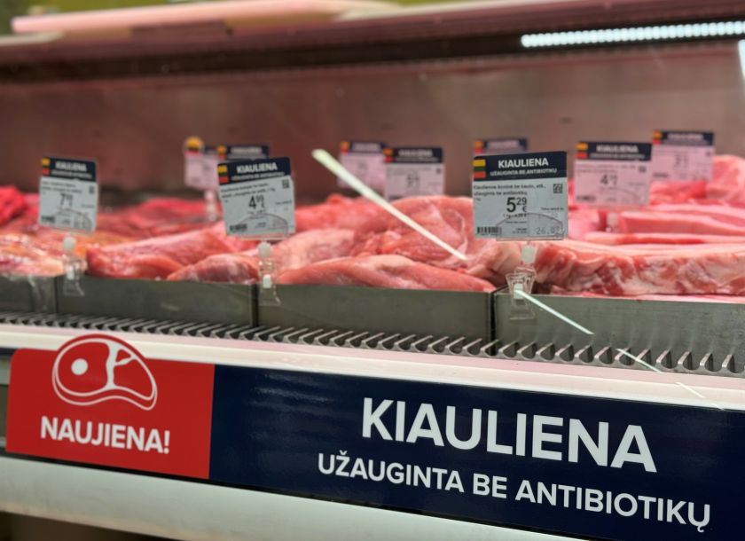 Išskirtinė naujiena „Maximoje“ – sveriama lietuviška kiauliena, užauginta be antibiotikų