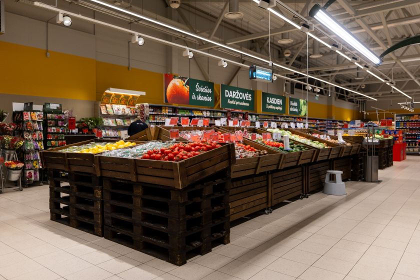 Atsinaujino netrukus 22 veiklos metus minėsianti „Maxima“ Kretingoje