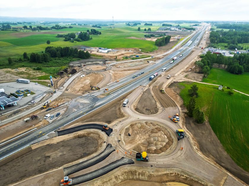 „Via Lietuva“: „Via Baltica“ rekonstravimas vyksta įspūdingu tempu – trečiadienį magistralėje įsigalioja eismo pokyčiai