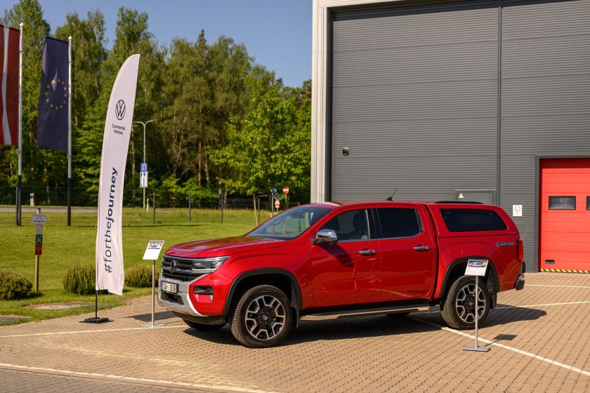 Naujos kartos „Volkswagen“ komercinės transporto priemonės – modernesnės, efektyvesnės ir universalesnės