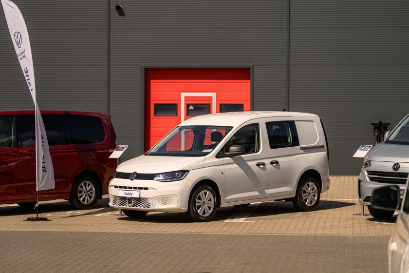 Naujos kartos „Volkswagen“ komercinės transporto priemonės – modernesnės, efektyvesnės ir universalesnės
