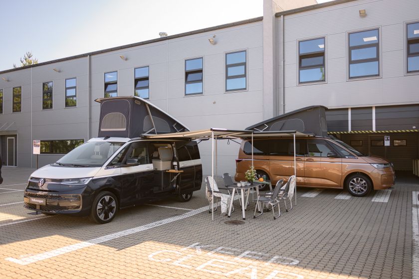 Naujos kartos „Volkswagen“ komercinės transporto priemonės – modernesnės, efektyvesnės ir universalesnės