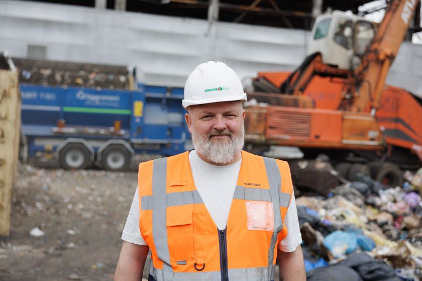 Vilniečių virtuvės atliekoms augintos musių lervos laikinai įsikūrė Gamtos tyrimų centre – domisi tarptautinė žiniasklaida