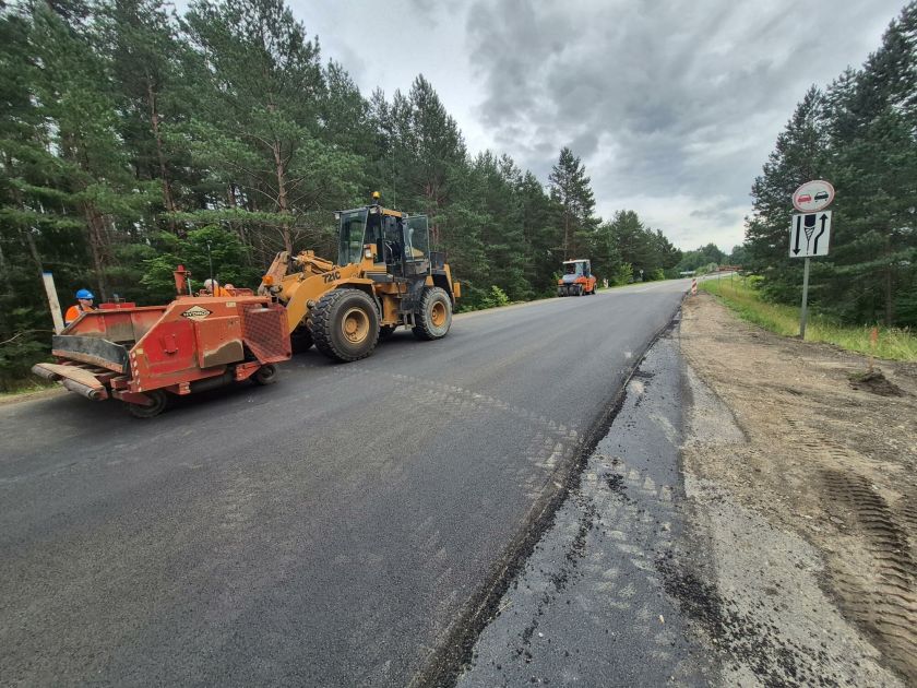 „Via Lietuva“: iki rugsėjo vidurio bus atnaujinta beveik 30 km blogiausios būklės krašto kelių