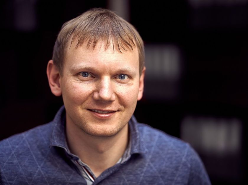 Išmanus šiuolaikinio biuro baldas, kuris – svarbesnis nei stalas