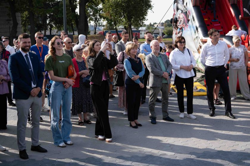 Panevėžiui sugrįžo buvusio mėsos fabriko teritorija – atidarytas prekybos parkas „Tower“