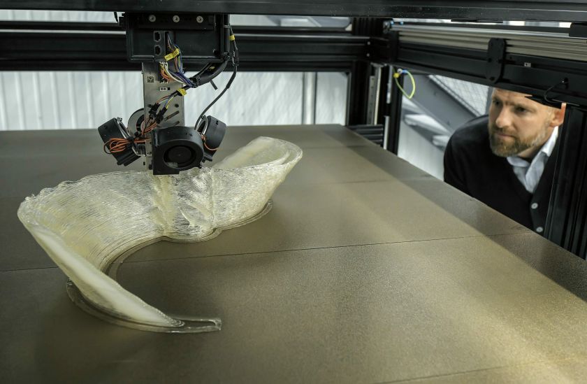 Į Lietuvą atkeliavo vienas didžiausių 3D spausdintuvų Baltijos regione: leis kurti išskirtines medžiagas