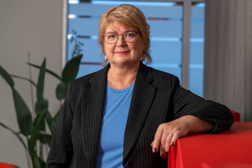 ABB Lietuva stiprina žaliąją transformaciją investuodama į saulės energiją ir elektromobilumą