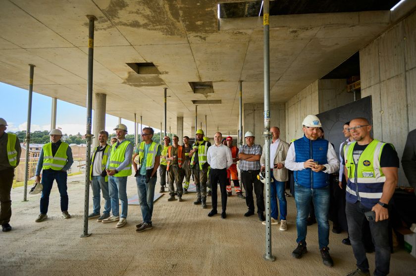 Legendinio Kauno „Merkurijaus“ vietoje baigtas pirmasis daugiafunkcio komplekso statybų etapas