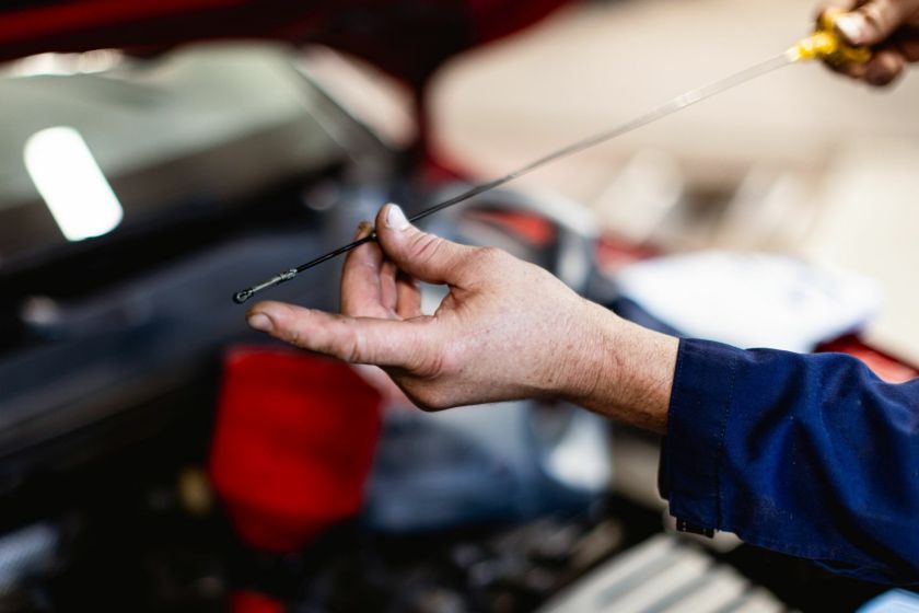Kodėl automobilių remonto kainos skiriasi kelis kartus?