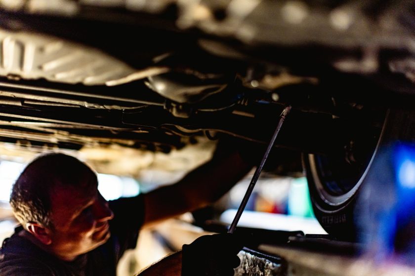 Kodėl automobilių remonto kainos skiriasi kelis kartus?