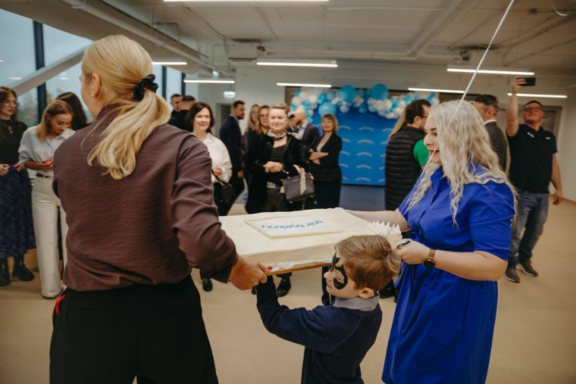 3,2 mln. eurų investicija: gamykla paleido naują ekologiško vaikų maisto liniją