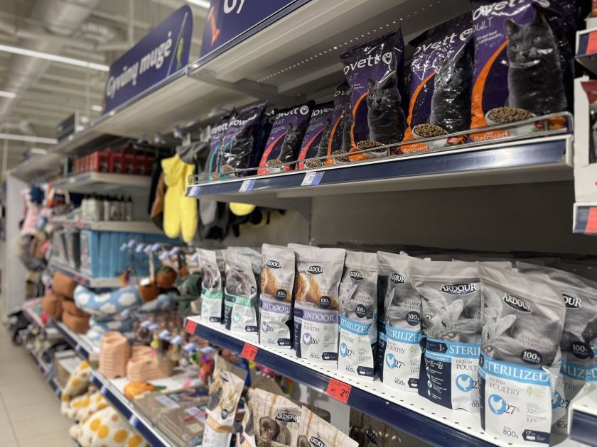 Visa tiesa apie skanėstus: veterinarijos gydytojo patarimai šeimininkams, kaip neperšerti kačių