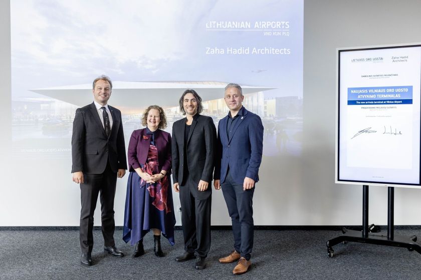Lietuvos oro uostai pasirašė sutartį su „Zaha Hadid Architects“: prasideda naujo Vilniaus oro uosto atvykimo terminalo projektavimas