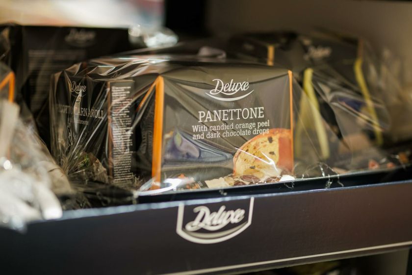 Ką gyventojai dės po eglute? Tyrimas atskleidė planuojamas išlaidas ir labiausiai laukiamas dovanas