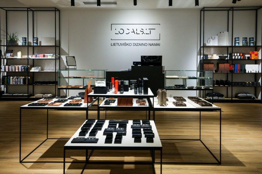 Lietuvos dizainerius po vienu stogu burianti „Locals.lt“ plečiasi: Kauno „Akropolyje“ atidaryta didžiausia tinklo parduotuvė