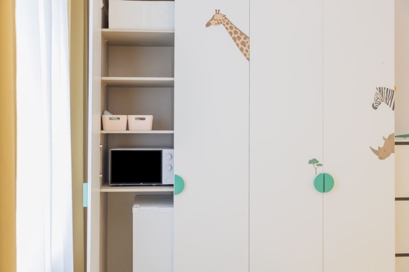 Visas butas vos viename kambaryje: kaip transformuota gyvenamoji erdvė pagalbą teikiančiame centre