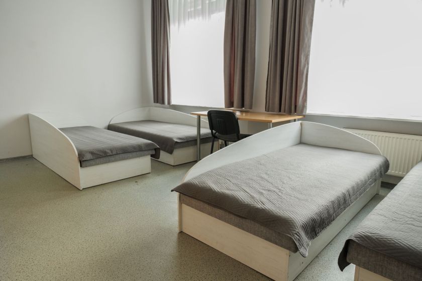 Visas butas vos viename kambaryje: kaip transformuota gyvenamoji erdvė pagalbą teikiančiame centre