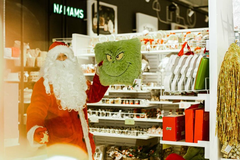 Prekybos parke „TOWER“ jau lankosi Kalėdų Senelis su staigmenomis