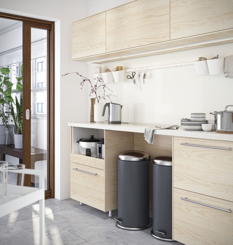 Kiekvienas centimetras svarbus: interjero dizainerė pataria, kaip namuose atlaisvinti vietos atliekų rūšiavimui 